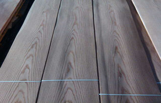 O plano das folhas de folheado da madeira compensada da madeira de carvalho cortou/folheou a folha de madeira